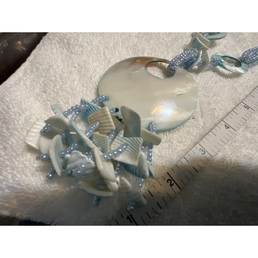 NECKLACE BLUE SHELL WITH LARGE MOTHER OF PEARL PENDANT VTG 30 in